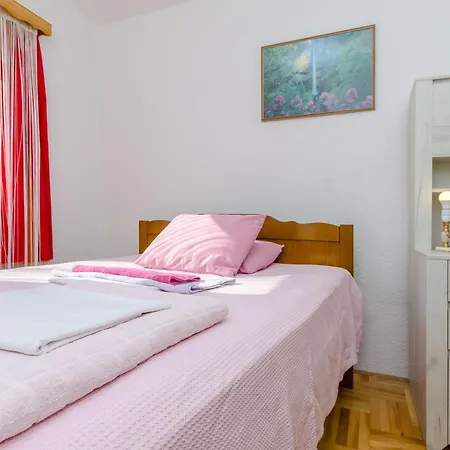 Vlado Apartment