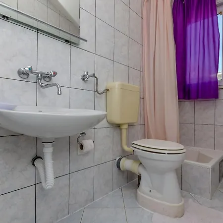 Apartment Vlado *