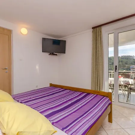 Vlado Apartment *